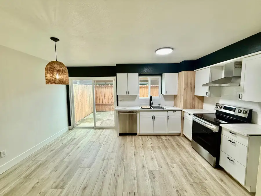 4136 N Thesta Street #31, Fresno, CA 93726 - Image #2