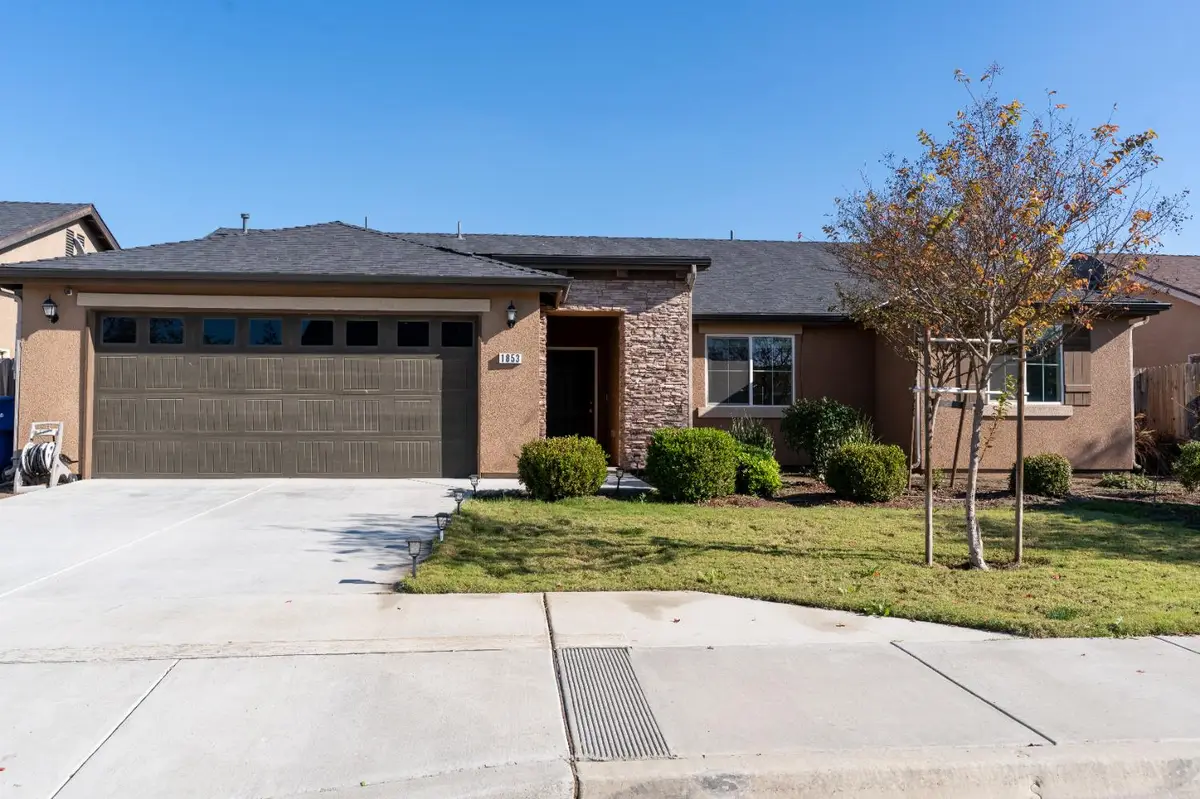 1853 S Kerckhoff Way, Hanford, CA 93230 - Image #1