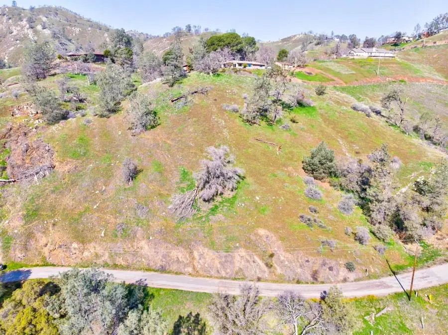 20665 Galileo Dr, Friant, CA 93626 - Image #2