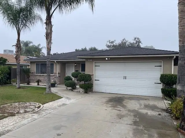 641 Kern, Kingsburg, CA 93631 - Image #1