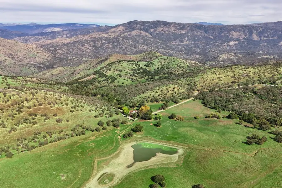 35294 Ruth Hill Road, Yokuts Valley, CA 93675 - Image #2