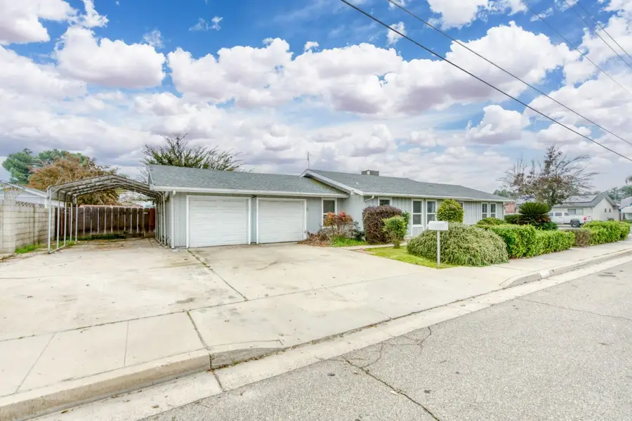 3654 Thompson Avenue, Selma, CA 93662 - Image #2