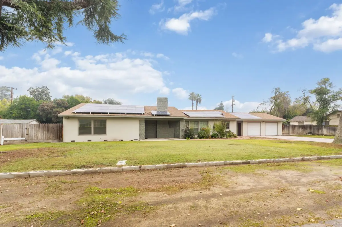 935 S Park Circle Drive, Fresno, CA 93727 - Image #1