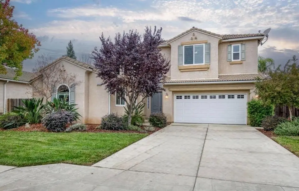 1822 N Magnolia, Clovis, CA 93619 - Image #1