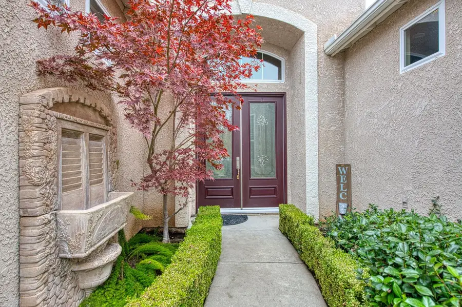 2824 E Omaha Avenue, Fresno, CA 93720 - Image #2