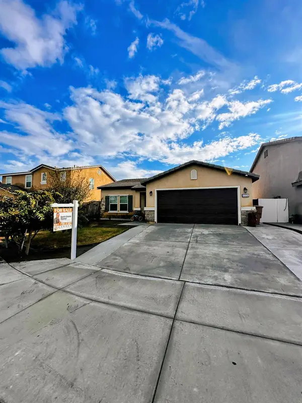 5725 Winnipeg Dr, Bakersfield, CA 93313