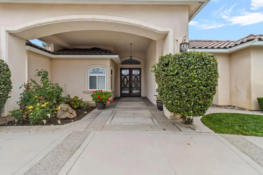 3255 Hollow Avenue, Madera, CA 93637 - Image #2