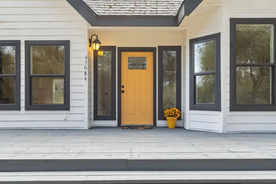 47684 Willow Pond Way, Coarsegold, CA 93614 - Image #2