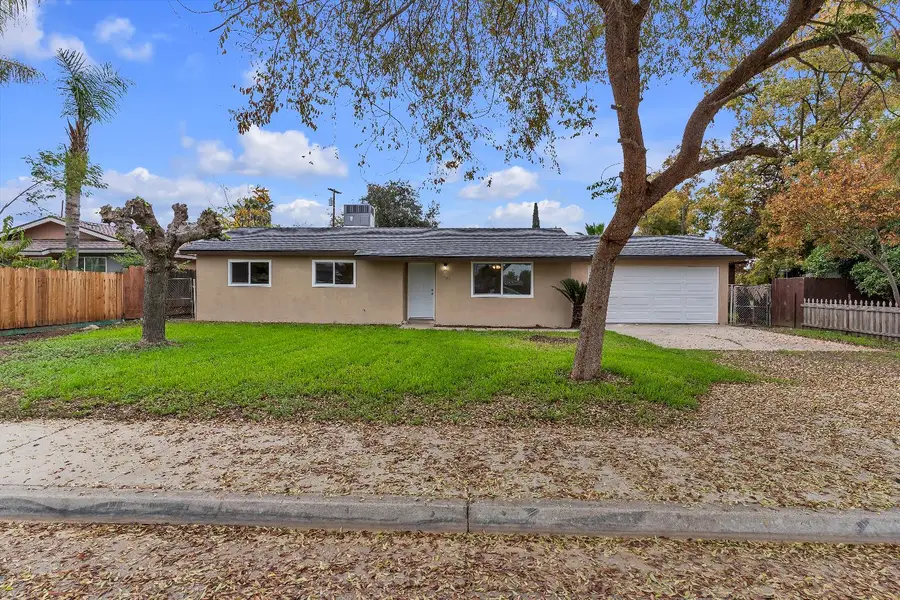 740 10th Street, Orange Cove, CA 93646 - Image #2