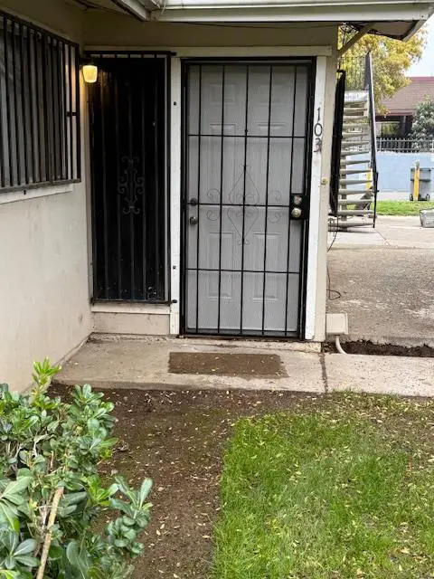 2639 W Fairmont Avenue W #103, Fresno, CA 93705 - #3