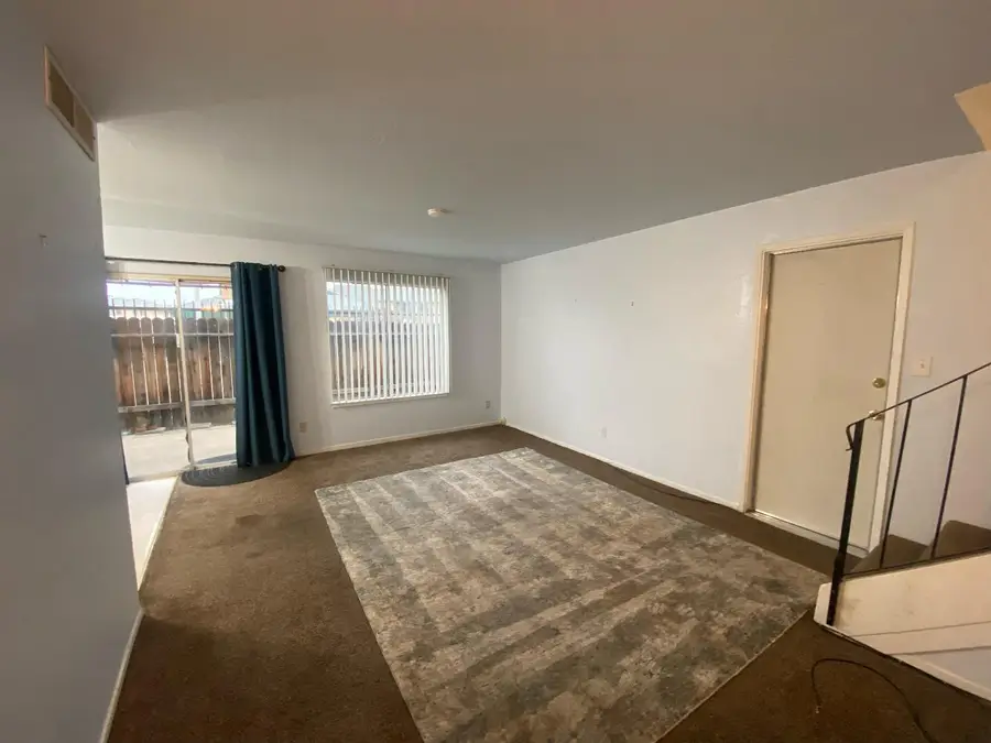 4908 N Winery Circle, Fresno, CA 93726 - Image #2