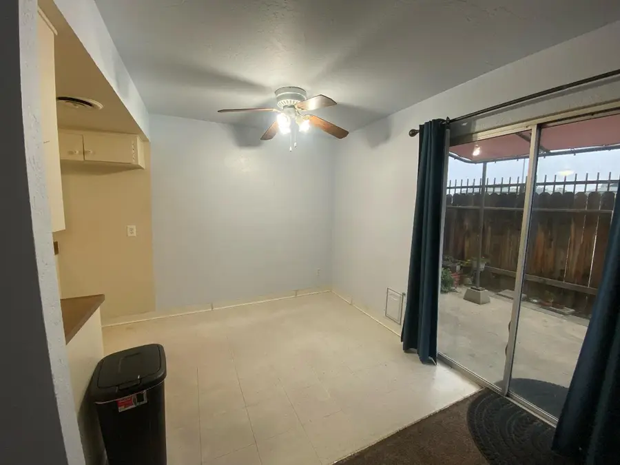 4908 N Winery Circle, Fresno, CA 93726 - Image #3