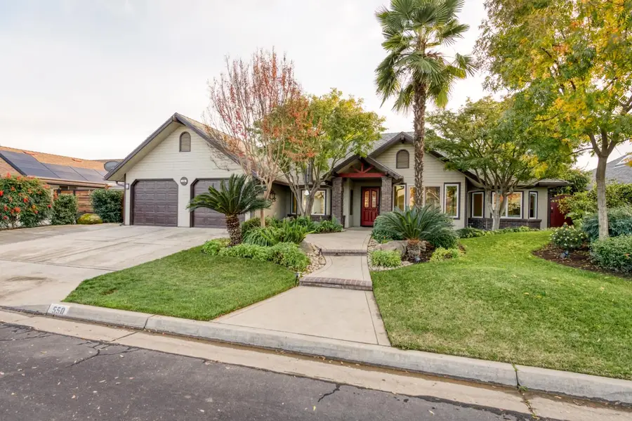 550 W Bedford Avenue, Clovis, CA 93611 - Image #2