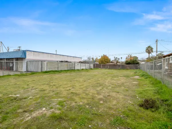 4245 E Belmont Avenue, Fresno, CA 93702