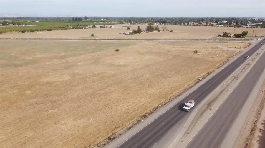 836 S Academy Avenue, Sanger, CA 93657 - #3