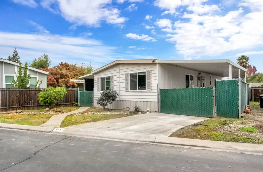 9360 N Blackstone Avenue #174, Fresno, CA 93720 - Image #3