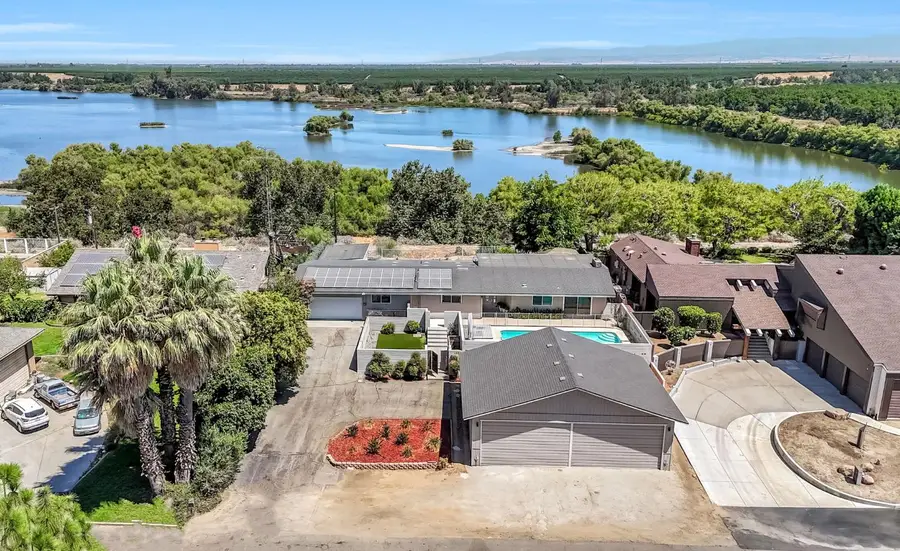 4222 W Alluvial Avenue, Fresno, CA 93722 - Image #2