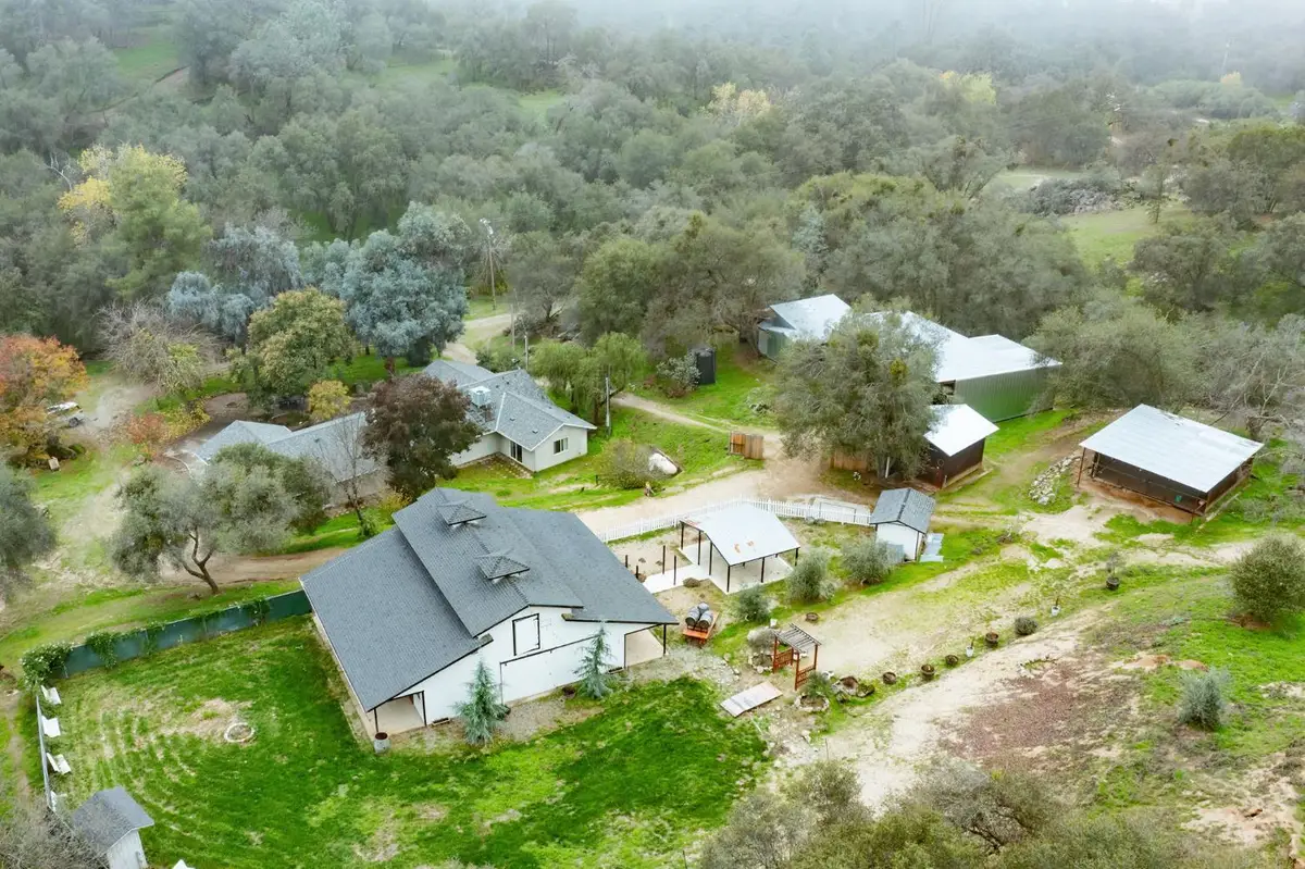 30346 Lynx Lane, Prather, CA 93651 - Image #1