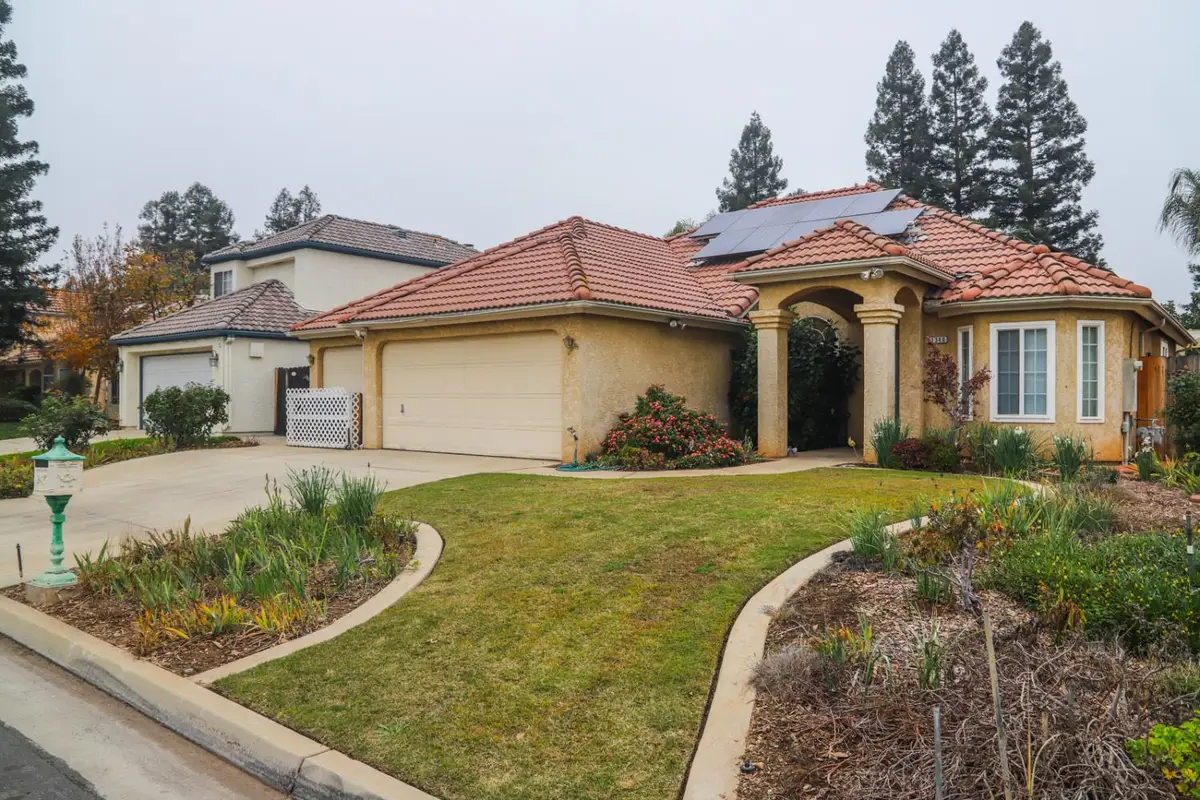 1340 E Omaha Avenue, Fresno, CA 93720 - Image #1