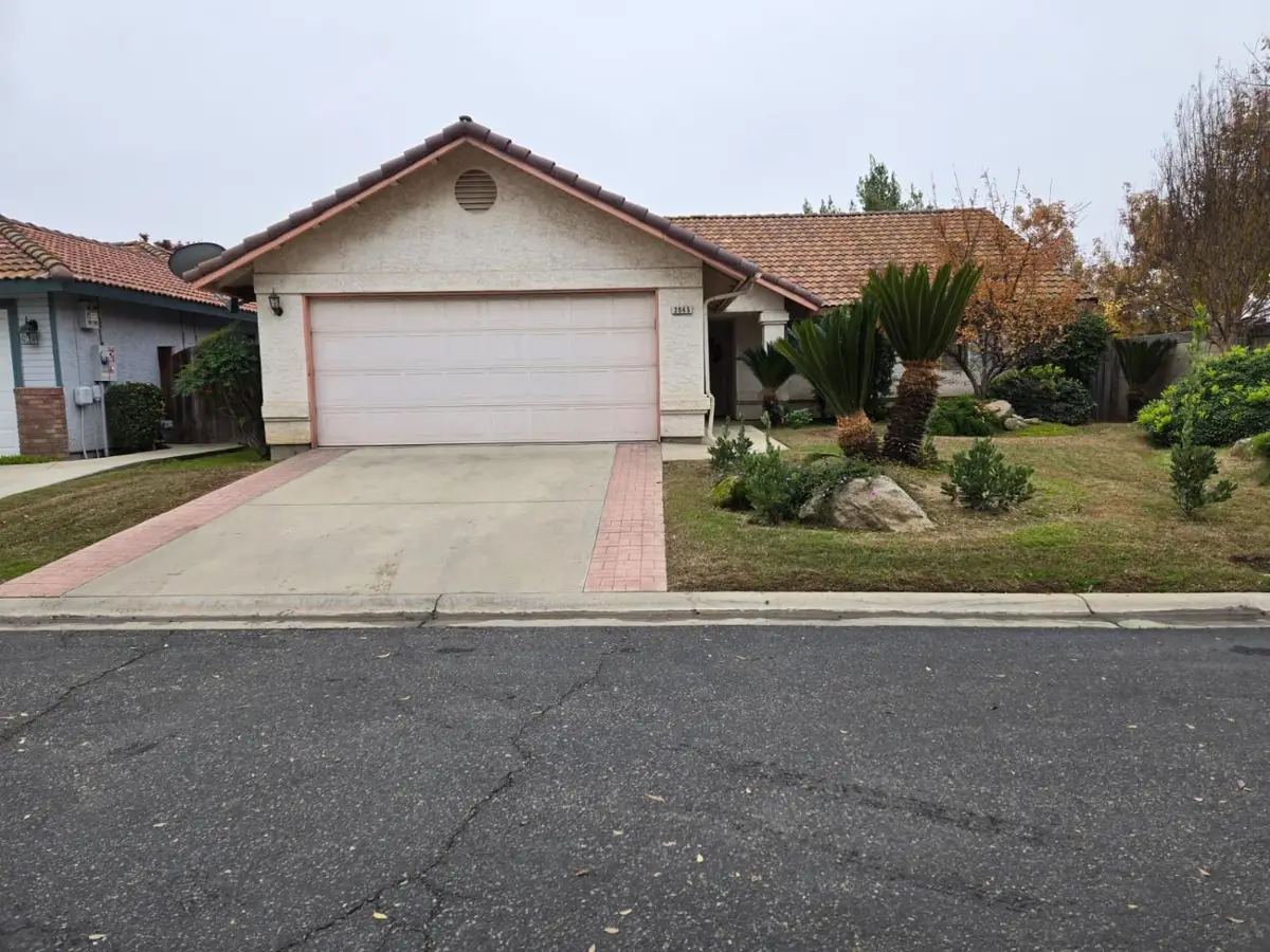 2645 Fowler Avenue, Clovis, CA 93611 - Image #1