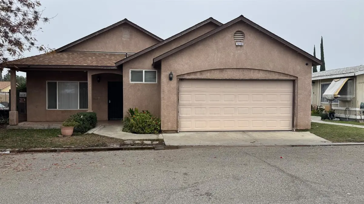 1210 Village Drive, Corcoran, CA 93212 - Image #1