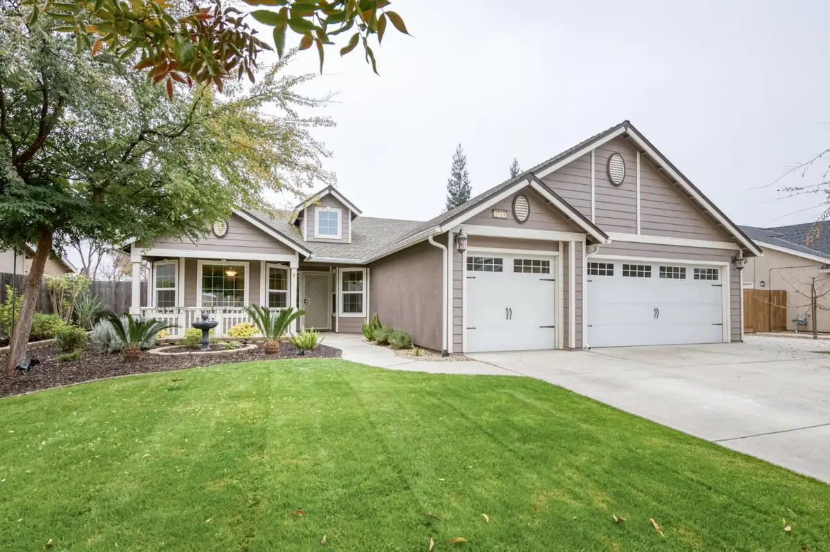 2719 Tamarack Avenue, Sanger, CA 93657 - Image #1