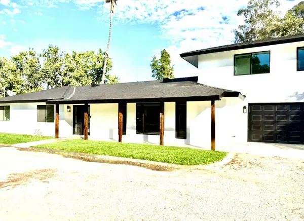 10326 N Fowler Avenue, Clovis, CA 93619