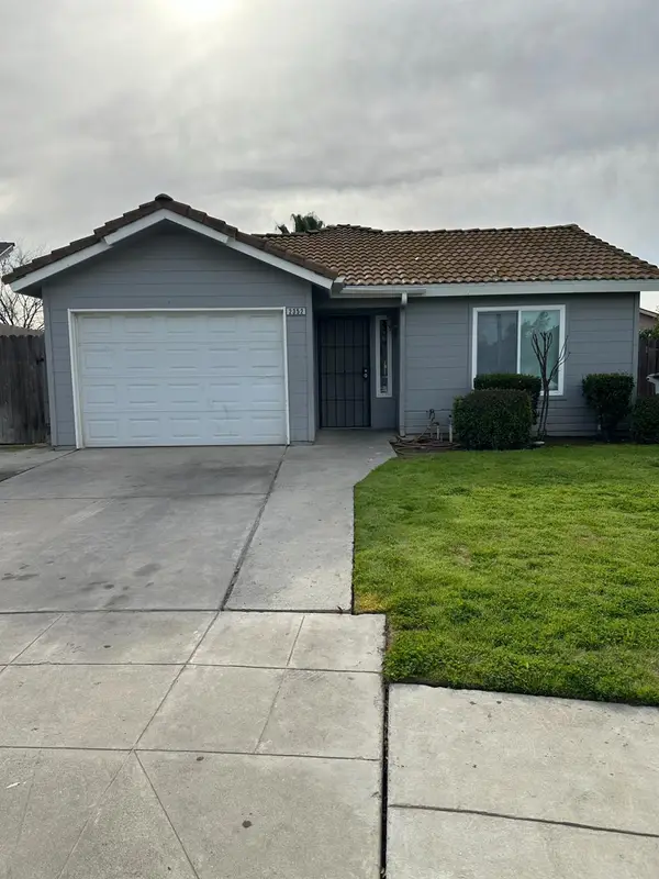 2352 N Katy Avenue, Fresno, CA 93722