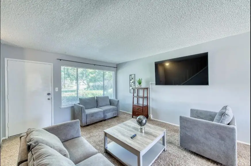 5098 E Ashlan Avenue #103, Fresno, CA 93727 - Image #2