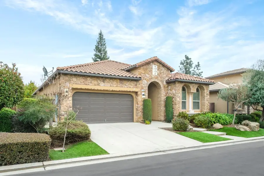 11348 N Via Montessori Drive, Fresno, CA 93730 - Image #3