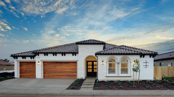 1644 N Blackwood Avenue, Clovis, CA 93619