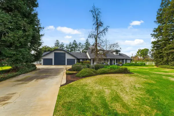 5355 Poinsetta Avenue, Clovis, CA 93619