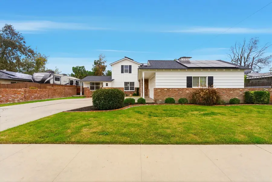 2111 Carter Way, Hanford, CA 93230 - Image #2