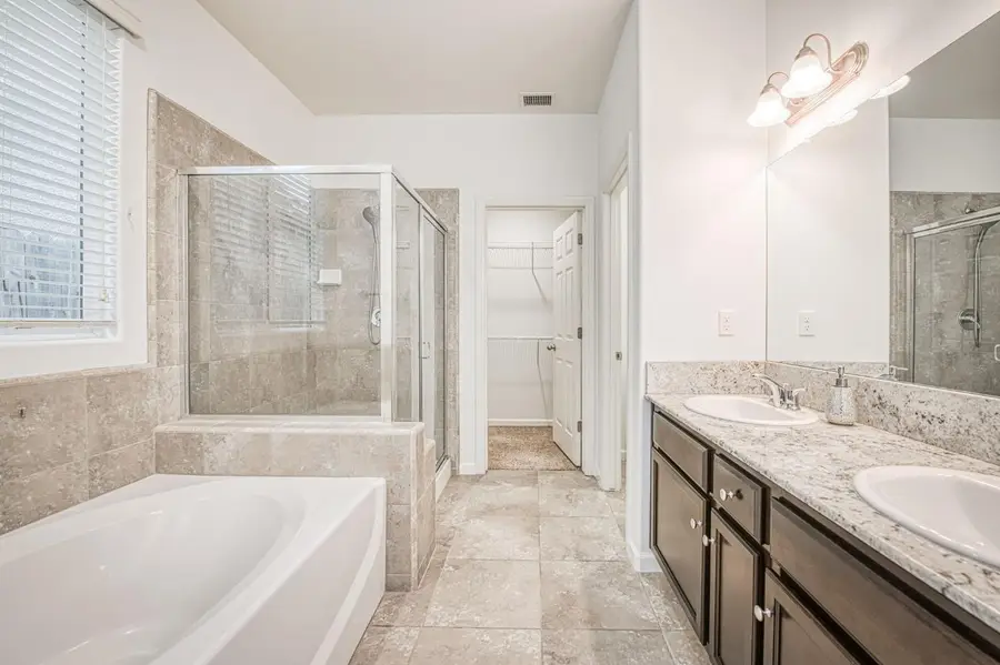 2143 Lombard Lane, Clovis, CA 93619 - Image #3