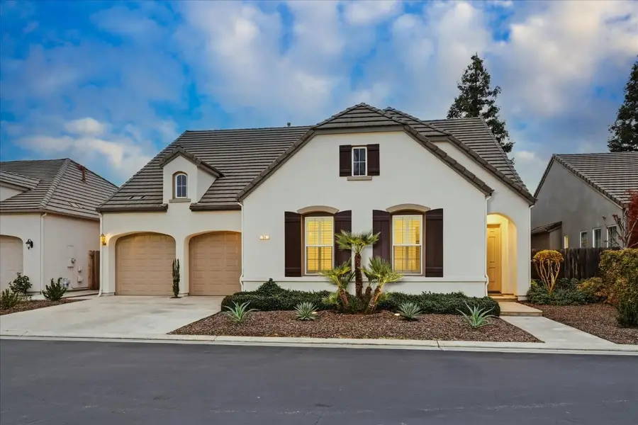 54 W Everglade Avenue, Clovis, CA 93619 - Image #3