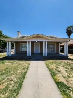 54 E Kearney Boulevard, Fresno, CA 93706