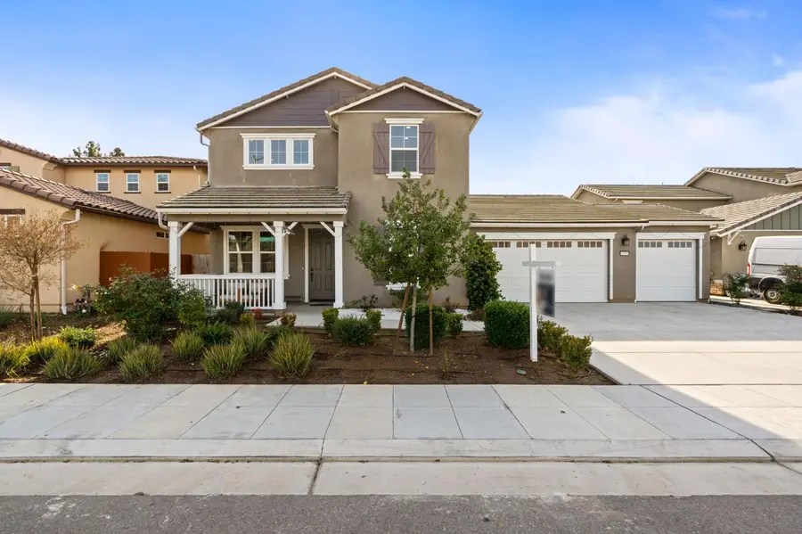 6701 E Providence Avenue, Fresno, CA 93727 - #2