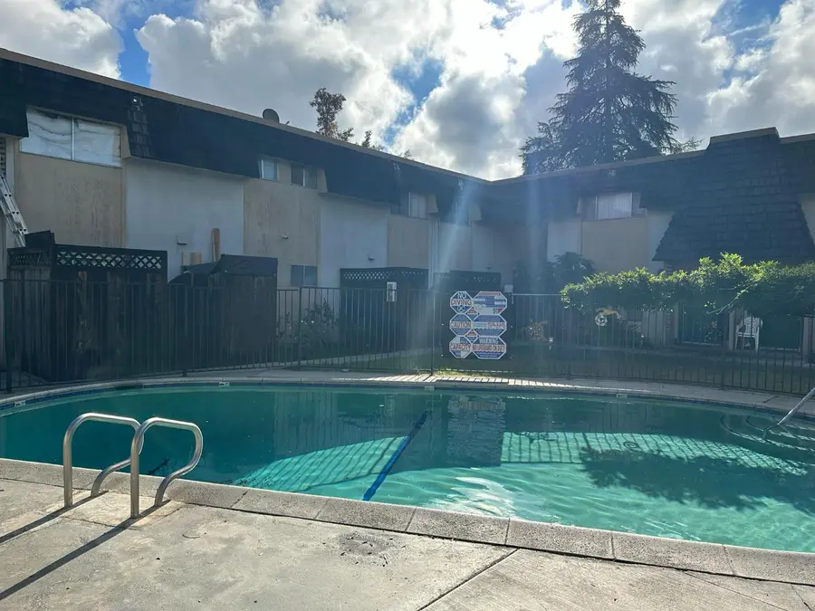 3109 N Thorne Avenue, Fresno, CA 93704 - Image #2