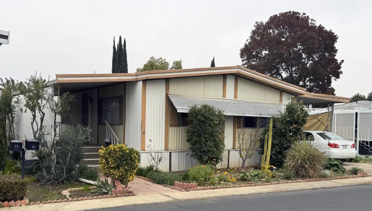 581 N Crawford Ave #41, Dinuba, CA 93618 - Image #1