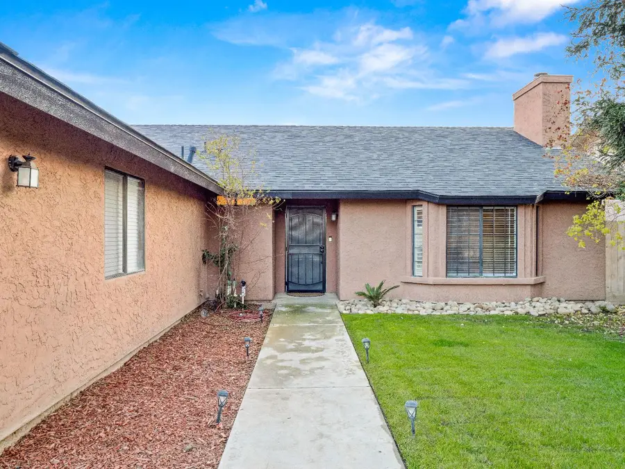 1650 Fir Avenue, Clovis, CA 93611 - Image #3