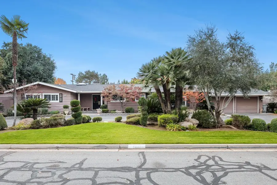 5627 N Kavanagh Avenue, Fresno, CA 93711 - #3