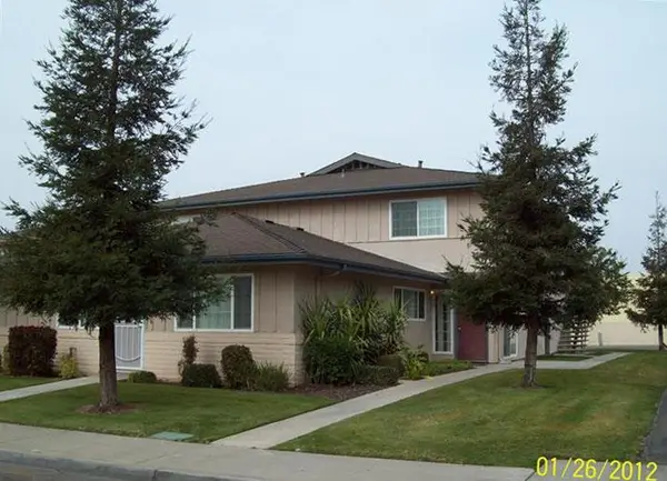 431 W Alamos Avenue #4, Clovis, CA 93612