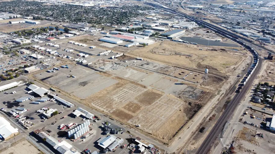 2314 S Orange Avenue, Fresno, CA 93725 - Image #2