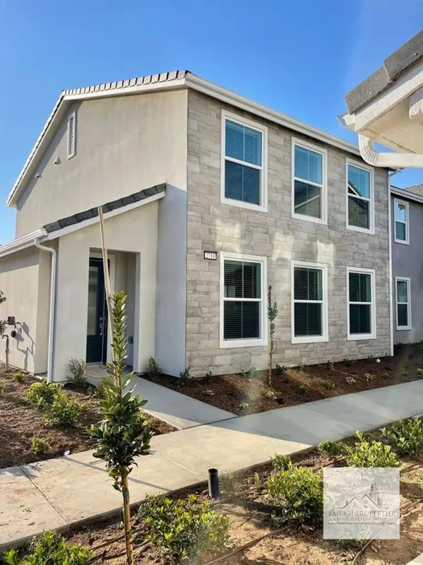 2710 E Tamarind Drive, Fresno, CA 93730