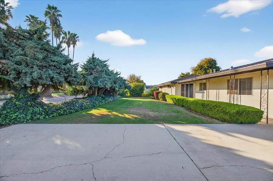 6112 E Montecito Avenue, Fresno, CA 93727 - Image #3