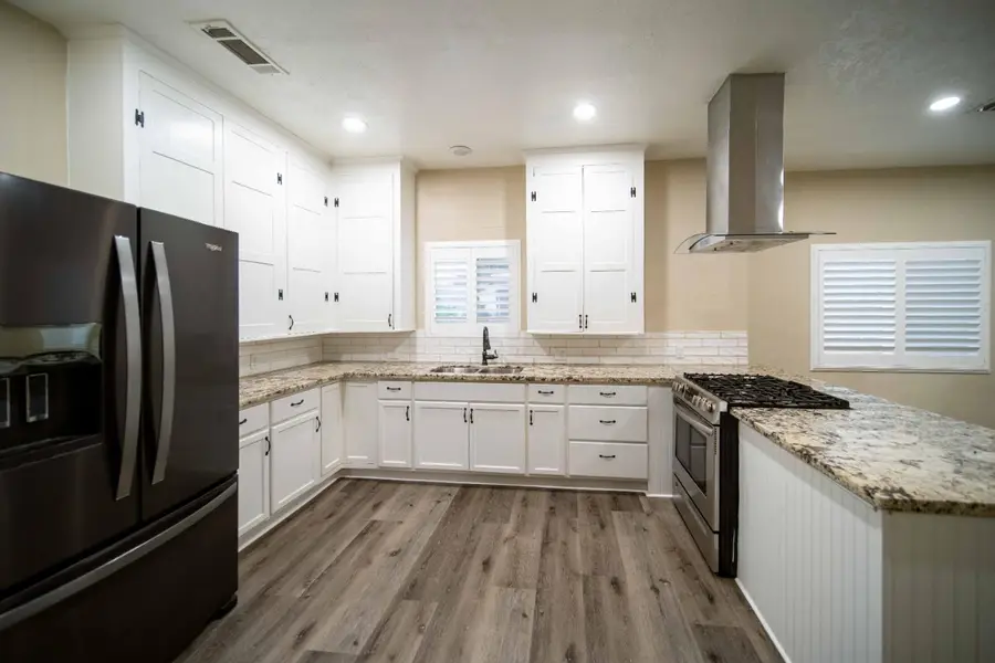 1834 Young, Selma, CA 93662 - Image #3