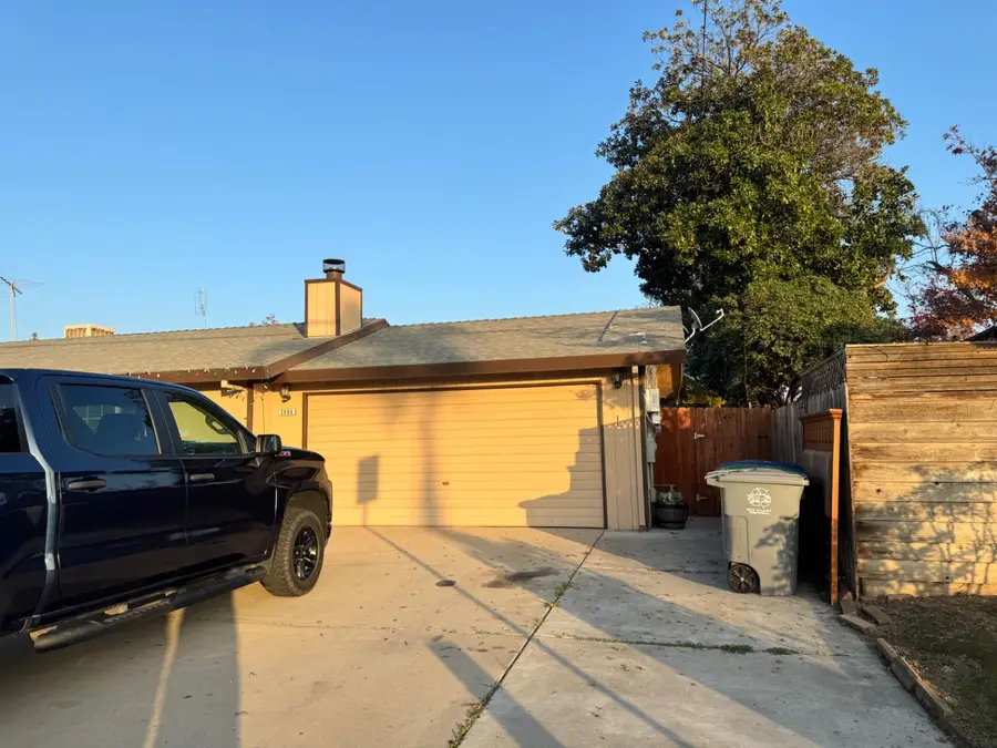 3804 Thompson Avenue, Selma, CA 93662 - Image #3