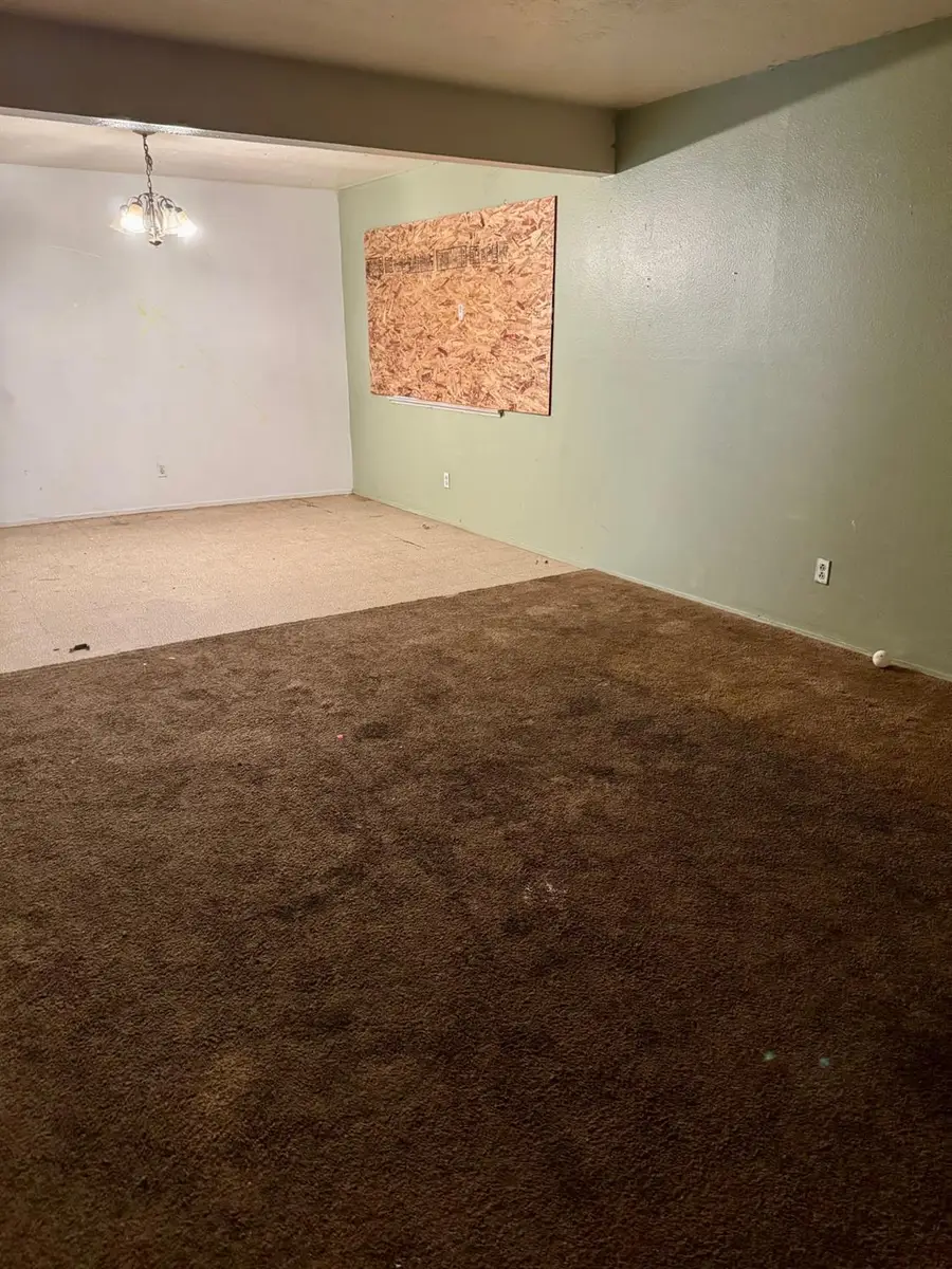 121 Maple Street, Madera, CA 93637 - Image #2