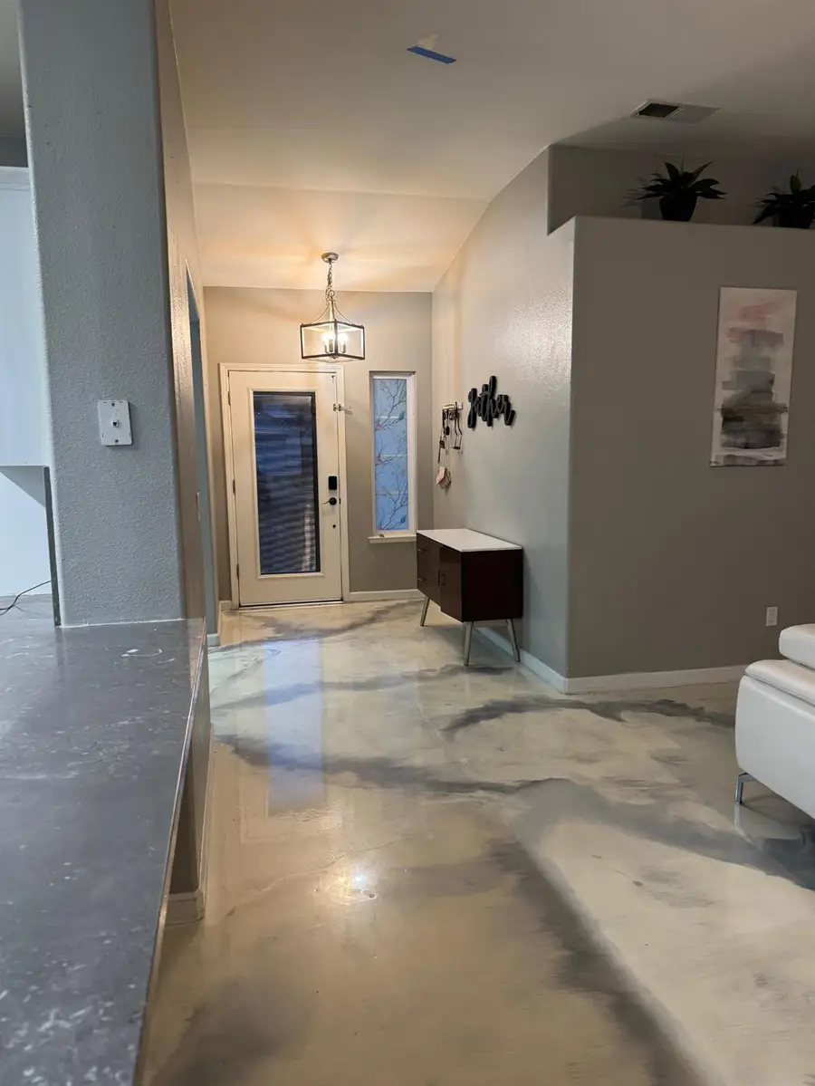 5626 W Carmen Avenue, Fresno, CA 93722 - Image #3