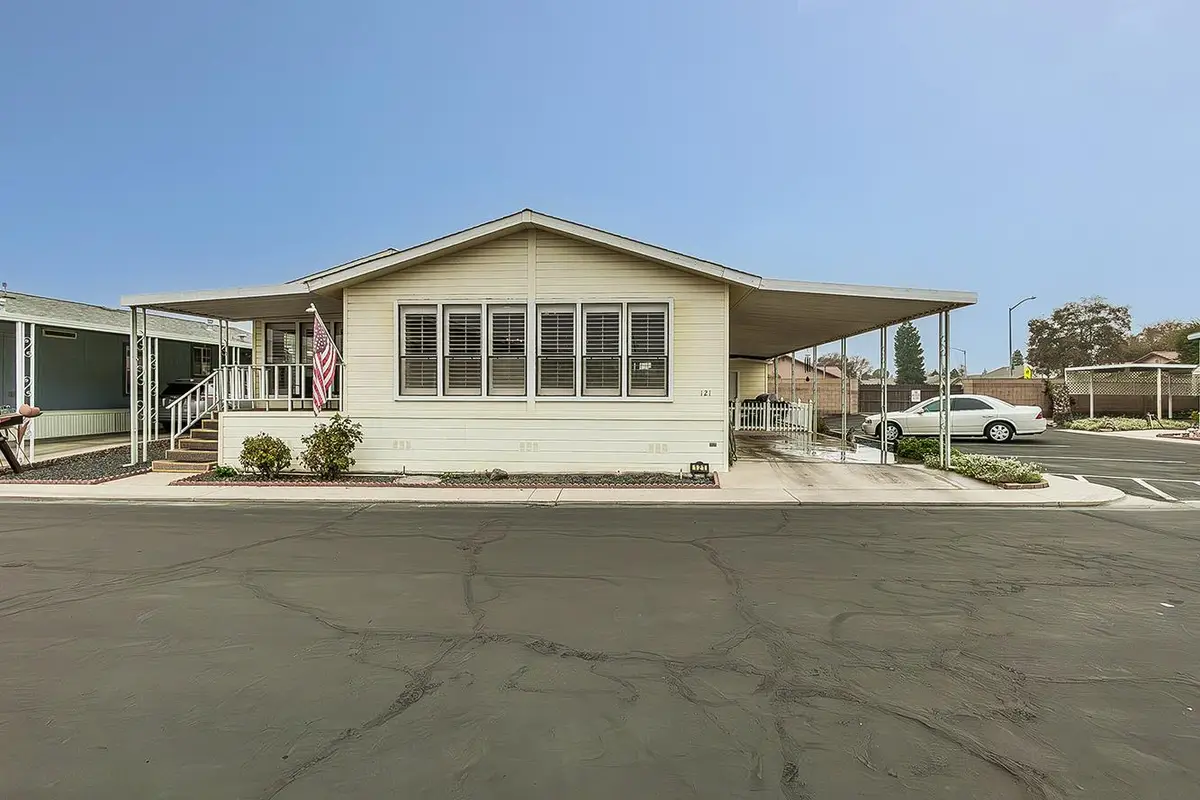 1551 6th Avenue Drive #121, Kingsburg, CA 93631 - Image #1